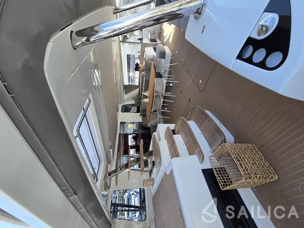 Lagoon Sixty 5 - Yacht Charter Sailica