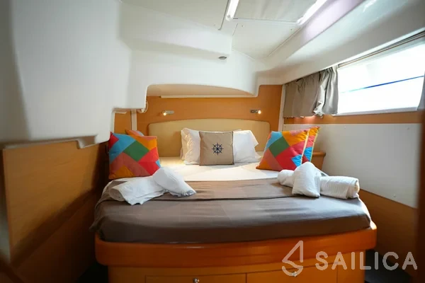 Lagoon 440 - Yacht Charter Sailica
