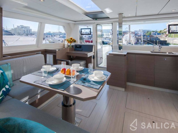 Leopard 42 - Yacht Charter Sailica