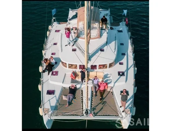 Lagoon 450  Flybridge - Yacht Charter Sailica