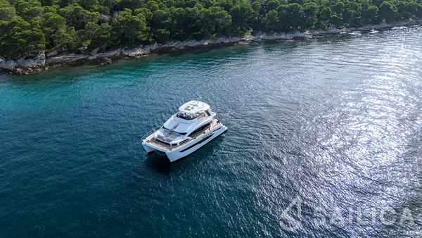 Aquila 54 - Yacht Charter Sailica