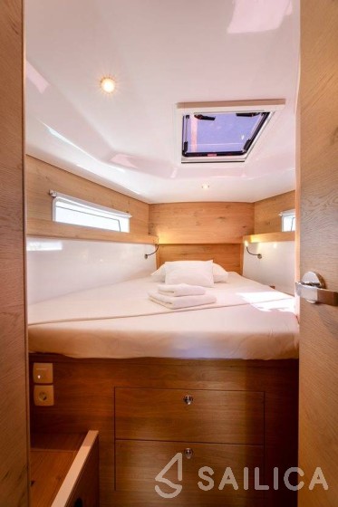 Elan 45 Impression - Yacht Charter Sailica