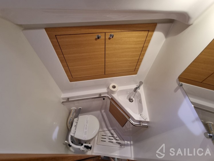 Elan Impression 45.1 - Yacht Charter Sailica