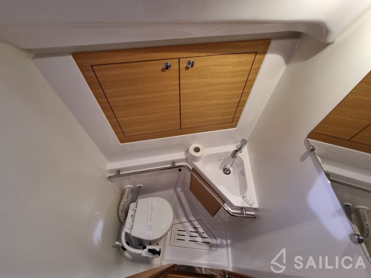 Elan Impression 45.1 - Yacht Charter Sailica
