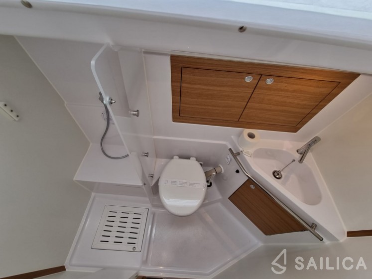 Elan Impression 45.1 - Yacht Charter Sailica