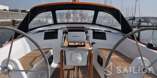 Hanse 385 - Yacht Charter Sailica
