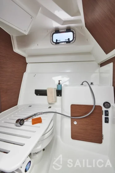 Merry Fisher 795 - Yacht Charter Sailica
