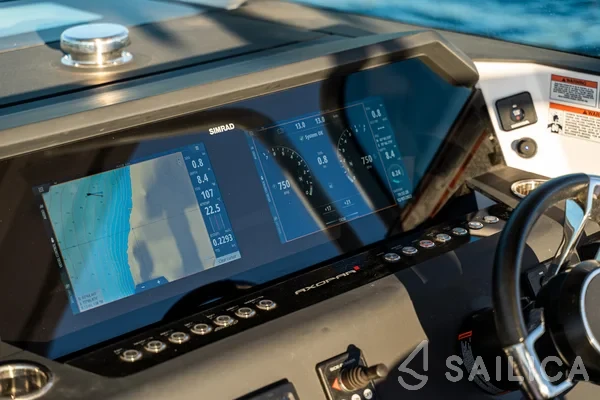 Axopar 37 - Yacht Charter Sailica