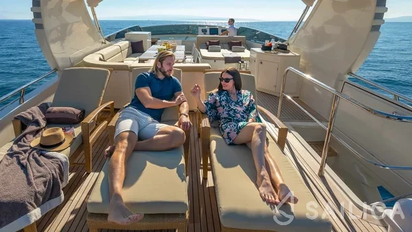 Canados 86 - Yacht Charter Sailica