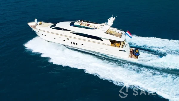 Canados 86 - Yacht Charter Sailica