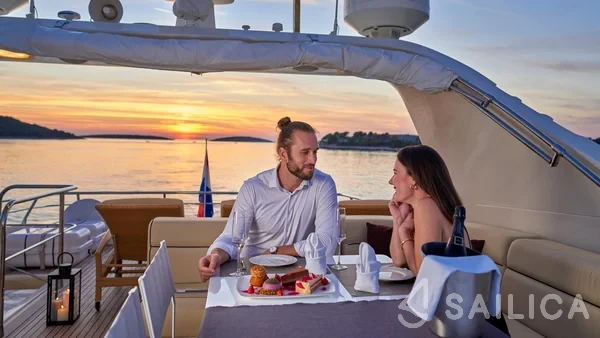 Canados 86 - Yacht Charter Sailica