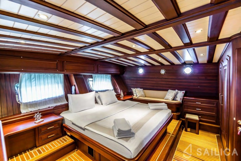 Gulet - Yacht Charter Sailica
