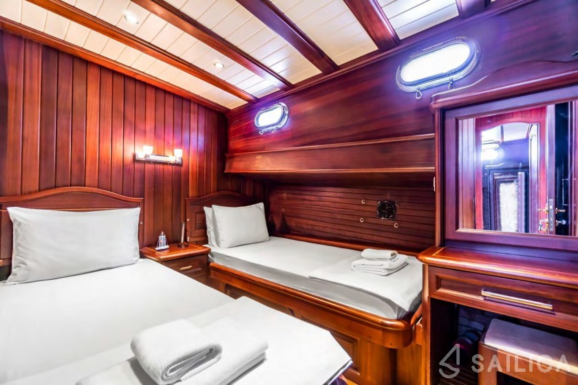 Gulet - Yacht Charter Sailica