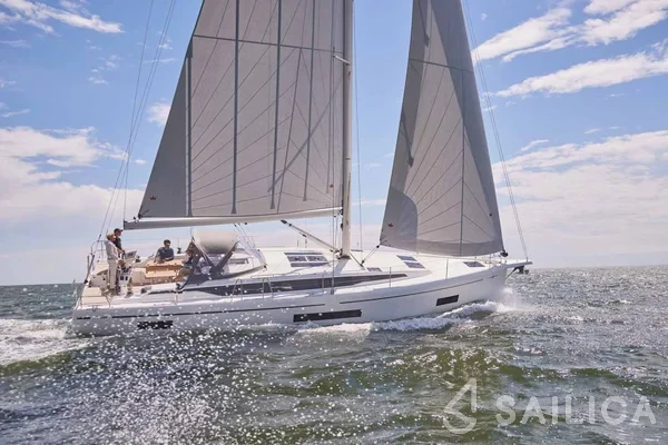 Bavaria 46 Cruiser - Yacht Charter Sailica