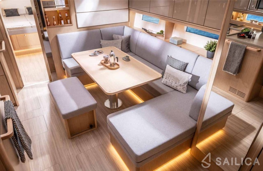 Bavaria 46 Cruiser - Yacht Charter Sailica