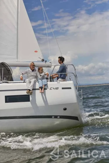 Bavaria 46 Cruiser - Yacht Charter Sailica