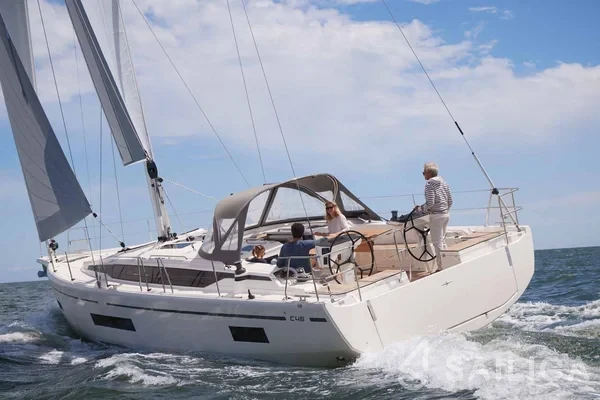 Bavaria 46 Cruiser - Yacht Charter Sailica