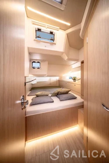 Bavaria 46 Cruiser - Yacht Charter Sailica