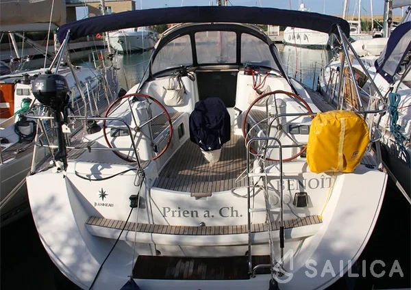Sun Odyssey 42i - Yacht Charter Sailica