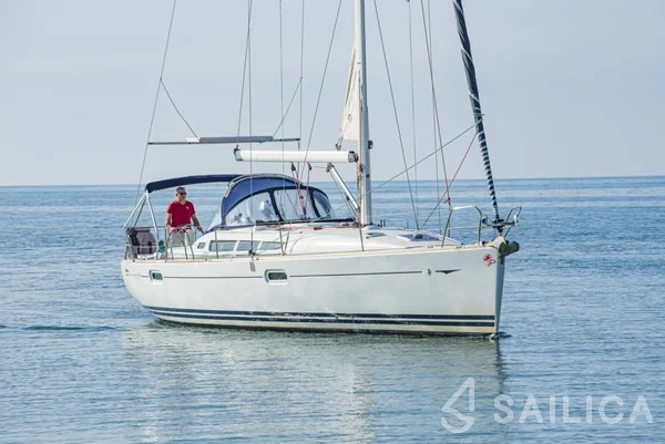 Sun Odyssey 42i - Yacht Charter Sailica