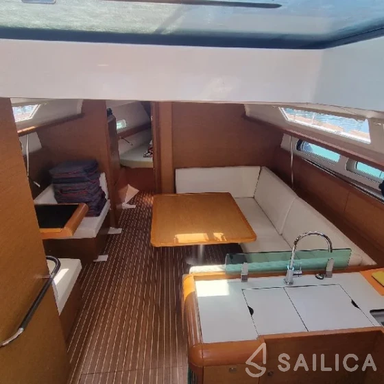 Sun Odyssey 419 - Yacht Charter Sailica