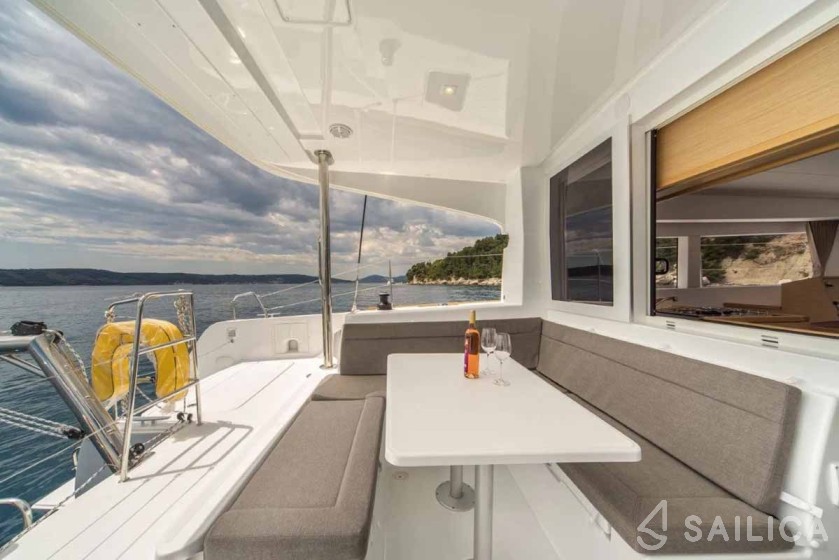 Lagoon 39 - Yacht Charter Sailica