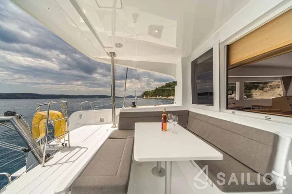 Lagoon 39 - Yacht Charter Sailica