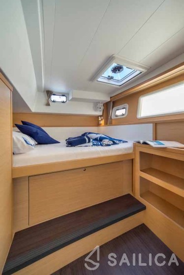 Lagoon 39 - Yacht Charter Sailica