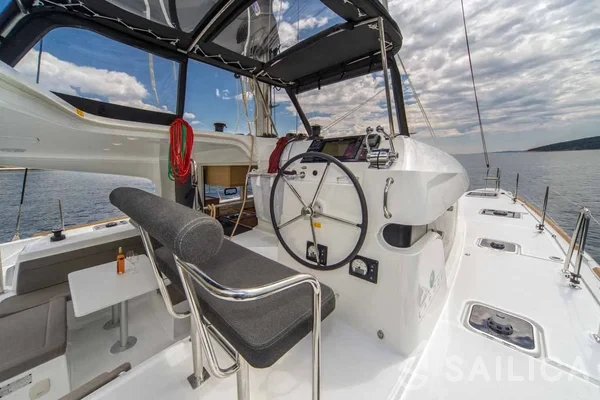 Lagoon 39 - Yacht Charter Sailica