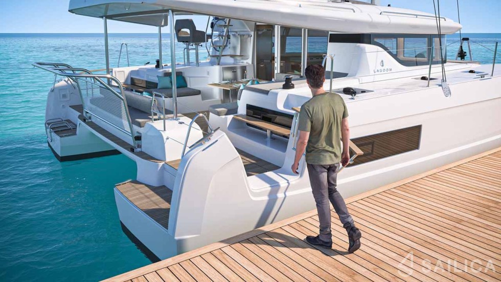 Lagoon 43 Power - Yacht Charter Sailica