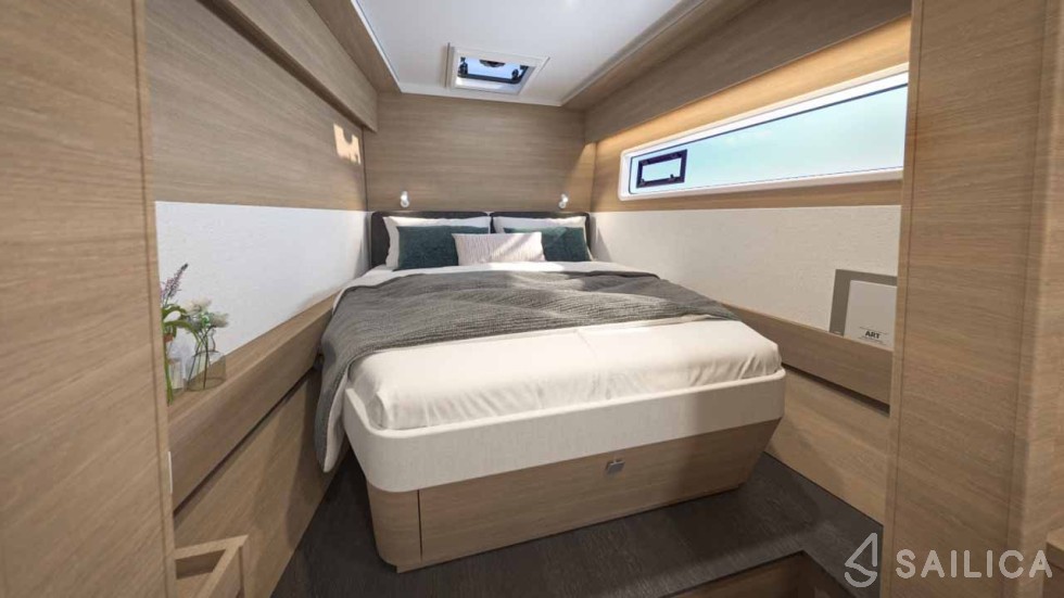 Lagoon 43 Power - Yacht Charter Sailica