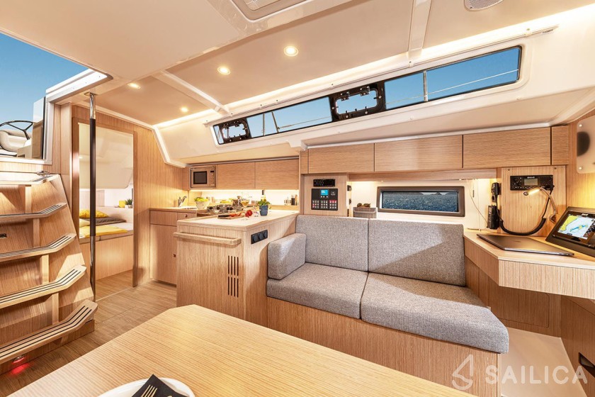 Bavaria C38 - Yacht Charter Sailica