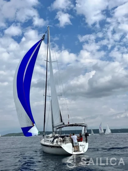 Elan 45 - Photo #2 Elan 45 - Yacht Charter Sailica