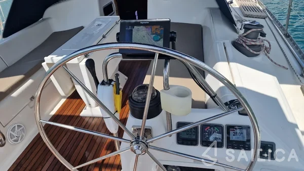 Elan 45 - Photo #15 Elan 45 - Yacht Charter Sailica