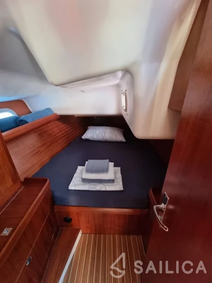 Elan 45 - Photo #23 Elan 45 - Yacht Charter Sailica