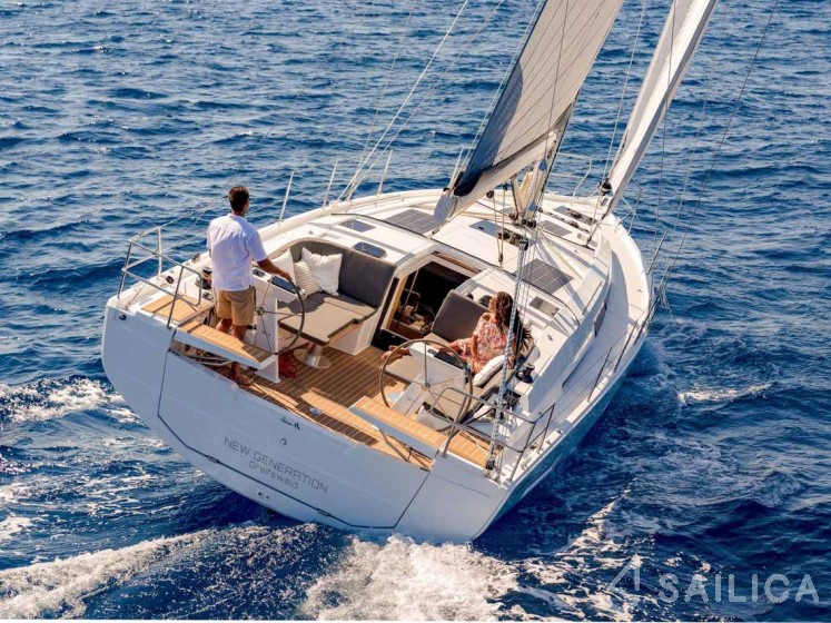 Hanse 410 - Yacht Charter Sailica