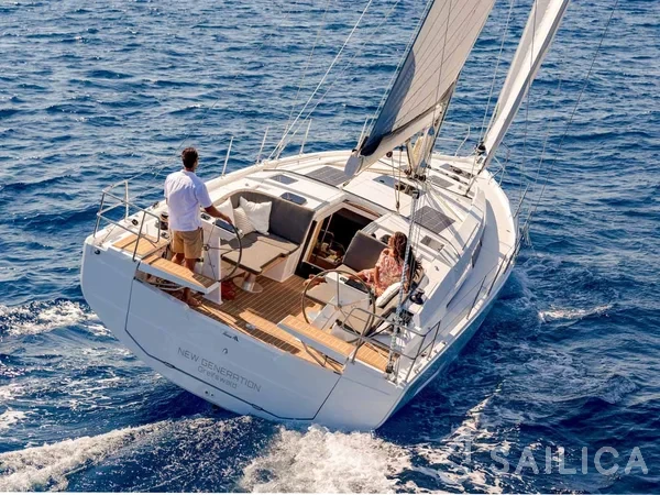 Hanse 410 - Yacht Charter Sailica
