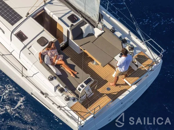 Hanse 410 - Yacht Charter Sailica