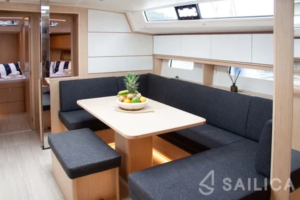 Bavaria 46 Cruiser - Yacht Charter Sailica