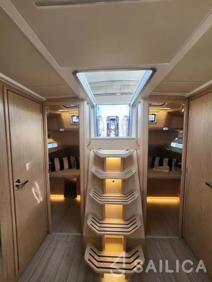 Bavaria 46 Cruiser - Yacht Charter Sailica