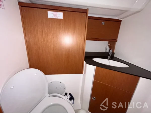 Bavaria 46 Cruiser - Yacht Charter Sailica