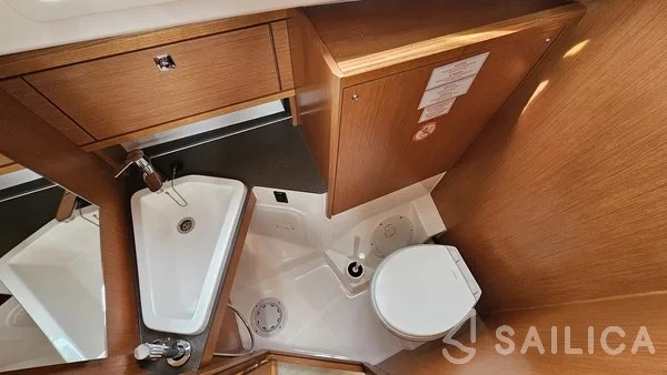 Bavaria Cruiser 34 Style - Yacht Charter Sailica
