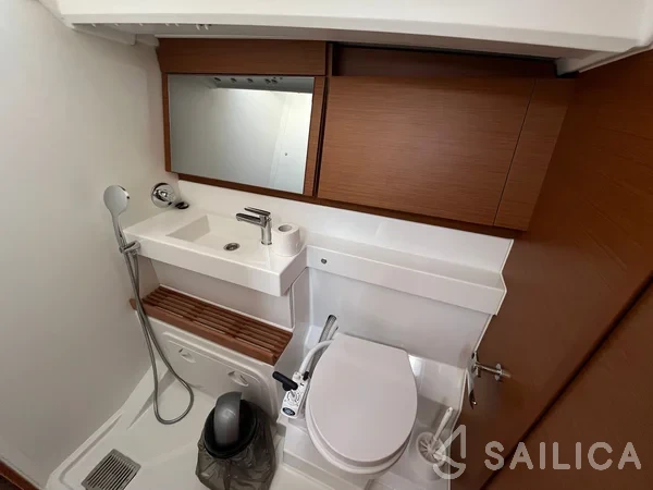 Sun Odyssey 440 - Yacht Charter Sailica