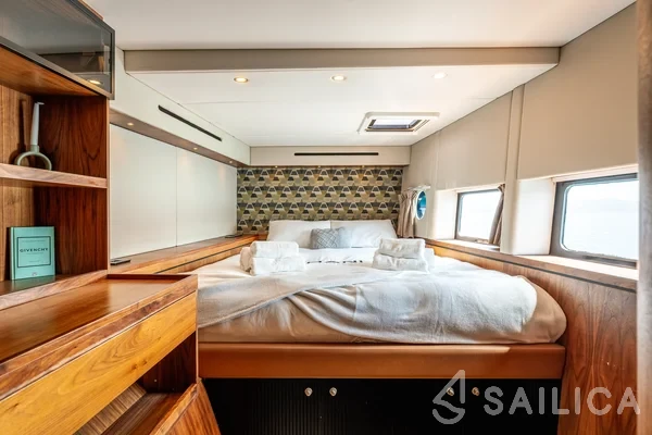 Catamaran - Yacht Charter Sailica