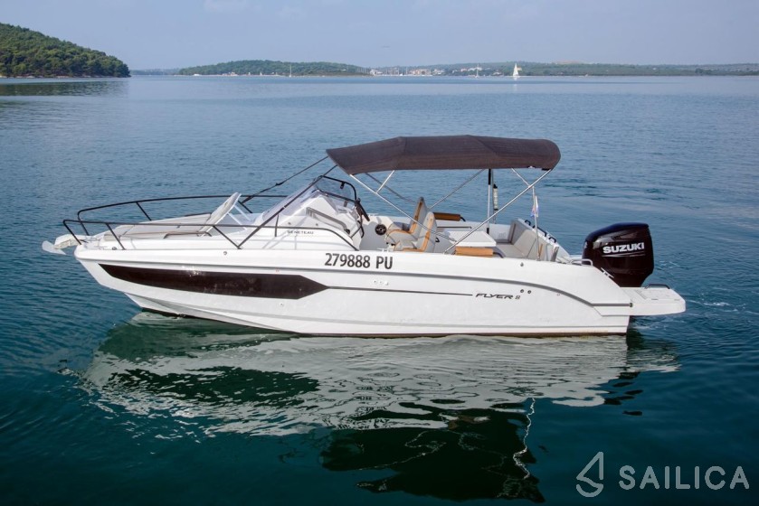 Beneteau Flyer 8 SUNdeck - Yacht Charter Sailica