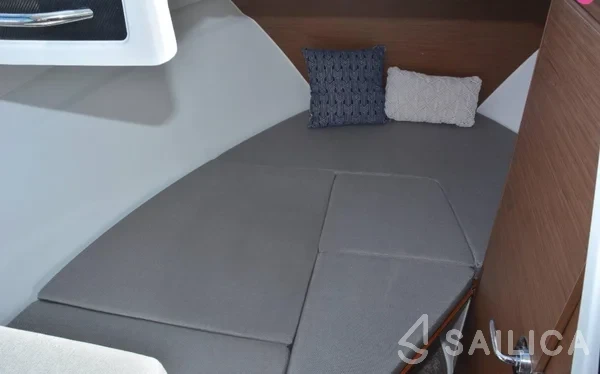 Merry Fisher 695 - Yacht Charter Sailica