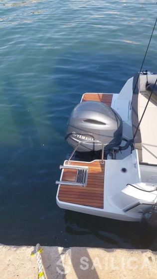 Merry Fisher 695 - Yacht Charter Sailica