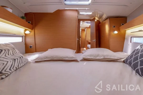 Dufour 390 Grand Large - Yacht Charter Sailica