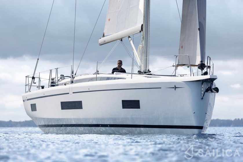 Bavaria 46 Cruiser - Yacht Charter Sailica