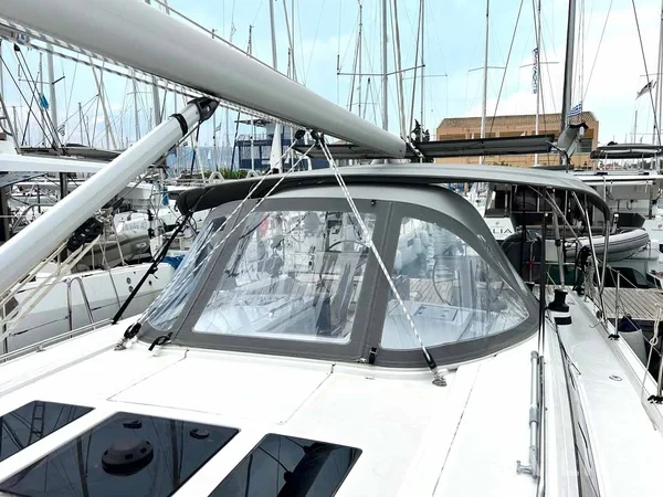 Bavaria 46 Cruiser - Yacht Charter Sailica